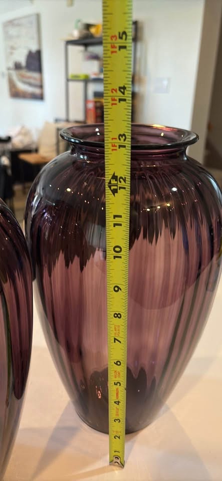 Purple glass vases - photo 2