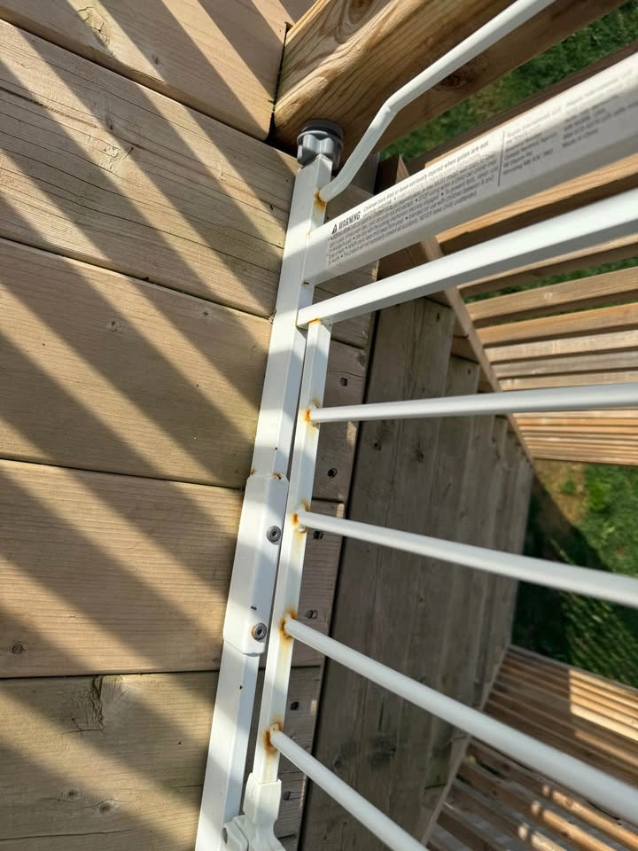 Regalo Walk-Through Baby/Pet Gate (Surface Rust) - photo 3
