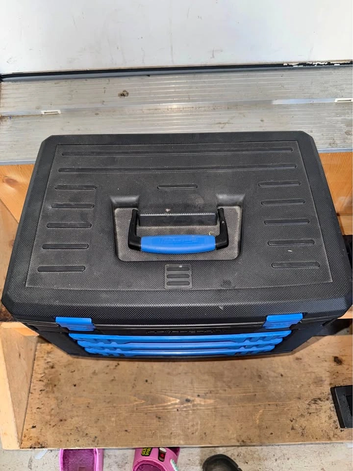 Mastercraft Mechanic's Tool Set - 3 Drawer Chest