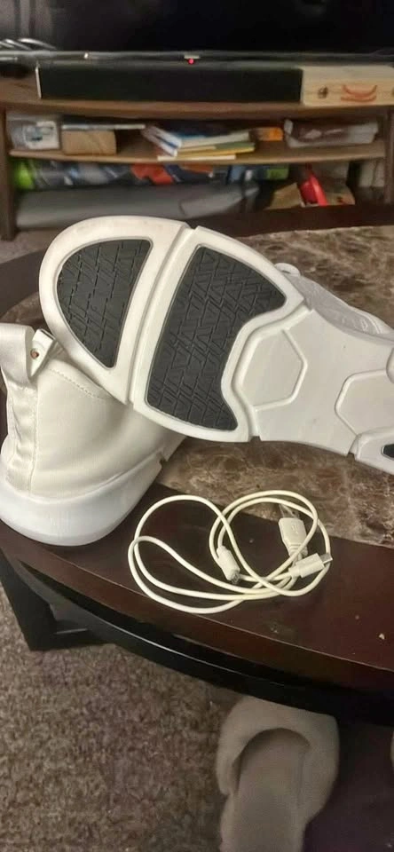 Light Up White Men's Casual Sneakers - Size 11