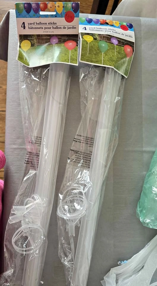 Pack of Yard Balloon Sticks
