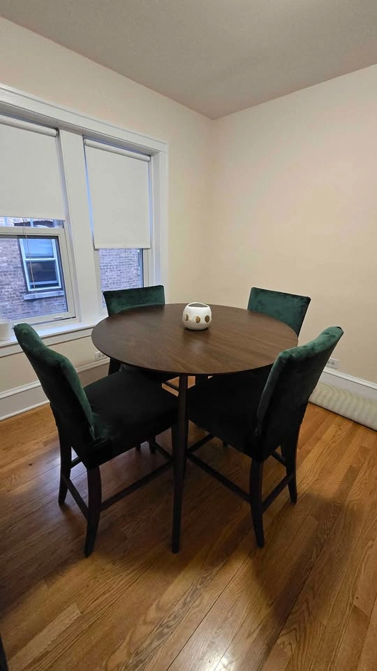Dining Set with 4 Chairs - photo 2
