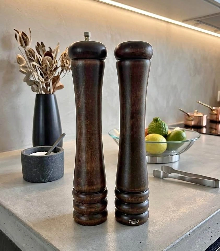 Elegant Vintage MCM Salt & Pepper Mill Set - JAPAN