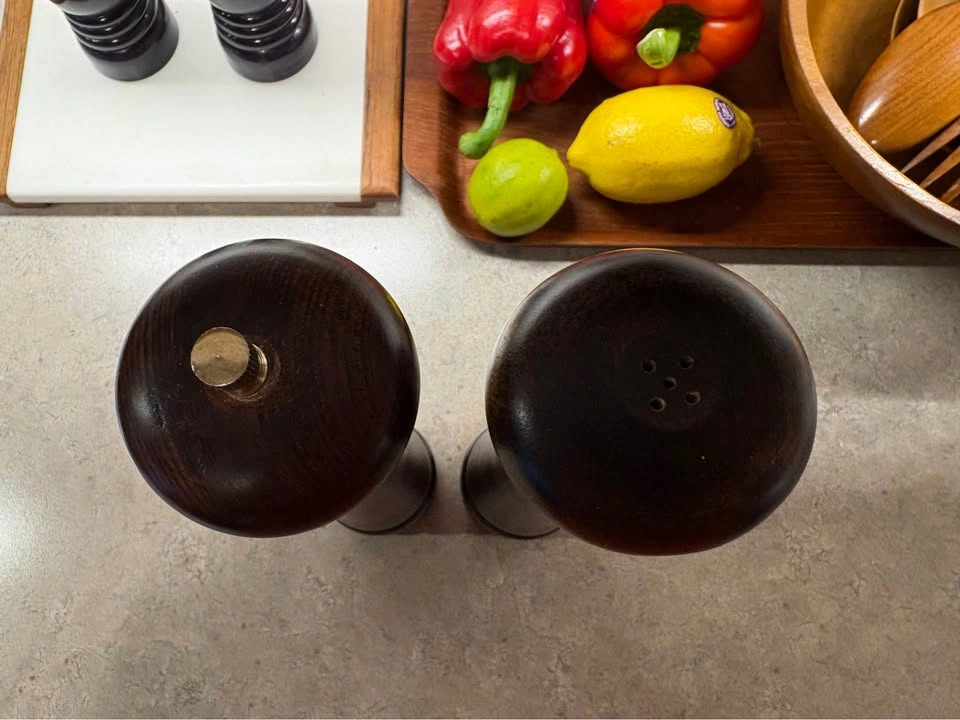 Elegant Vintage MCM Salt & Pepper Mill Set - JAPAN - photo 5