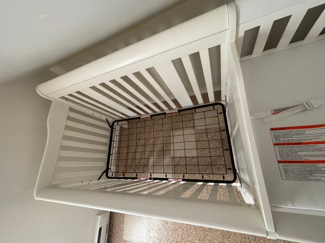 Crib with glider chair - photo 3