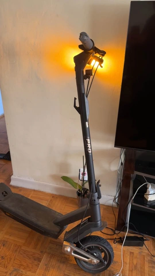 Navee ST3 Pro Electric Scooter - photo 3