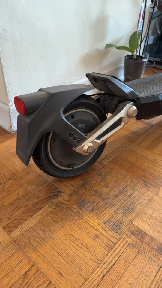 Navee ST3 Pro Electric Scooter - photo 5