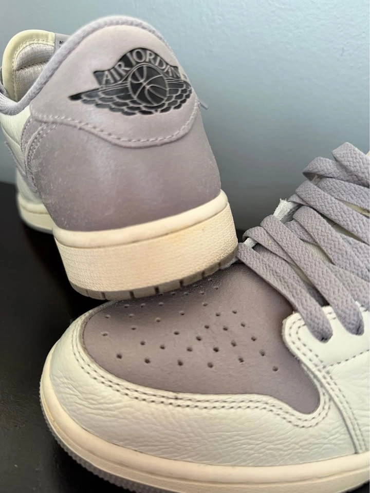 Air Jordan 1 Retro Low Atmosphere Grey Size 9 Men - photo 2