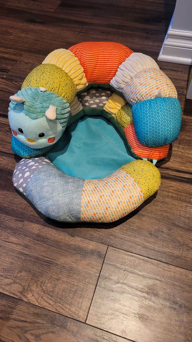 Infantino Prop-A-Pillar Tummy Time & Seated Support