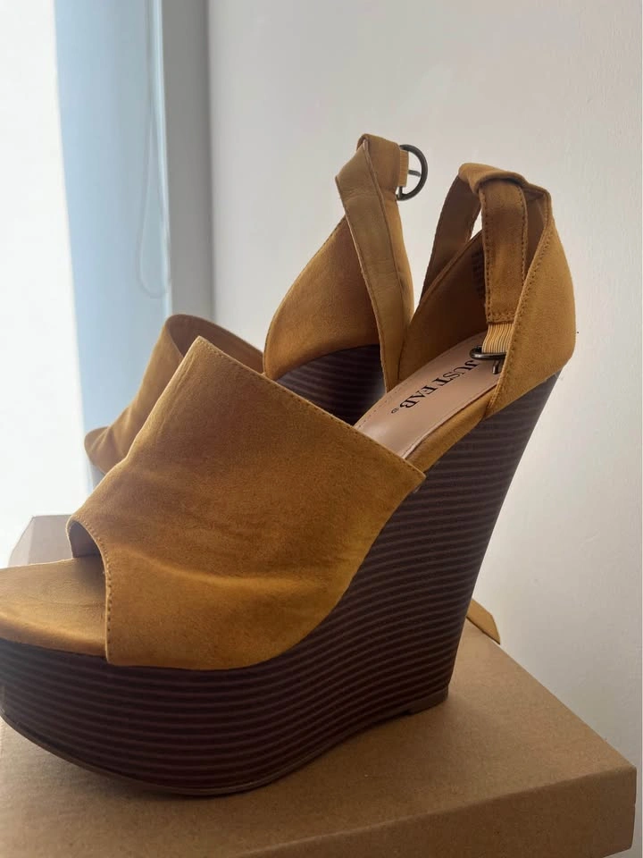 Yellow platform heels - photo 4