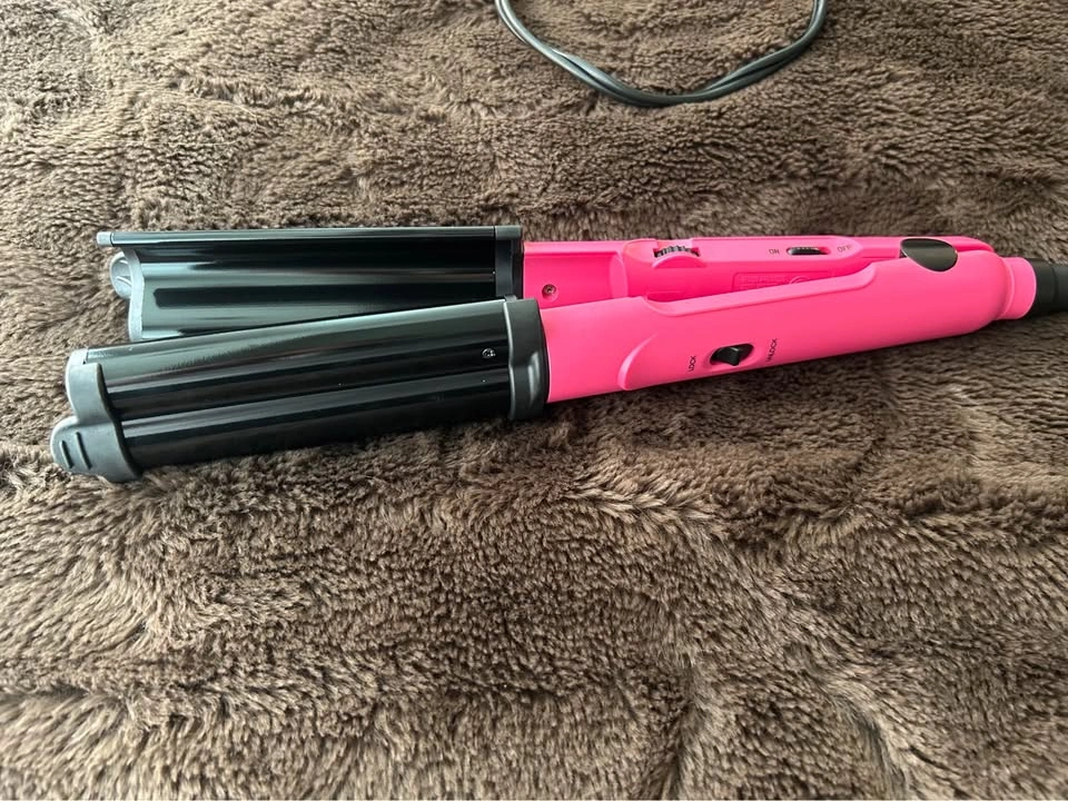 Revlon Pink Hair Crimper - photo 3