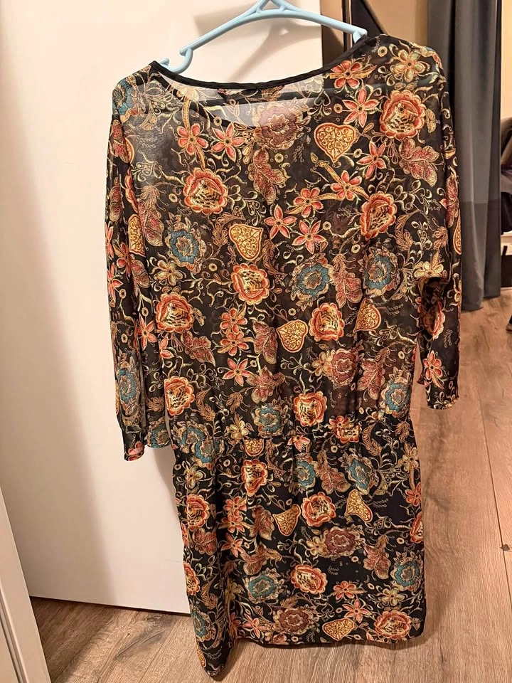Sara floral dress