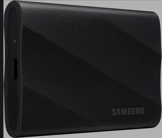 SAMSUNG T9 2TB Portable SSD, USB 3.2 Gen. 2x2, Black