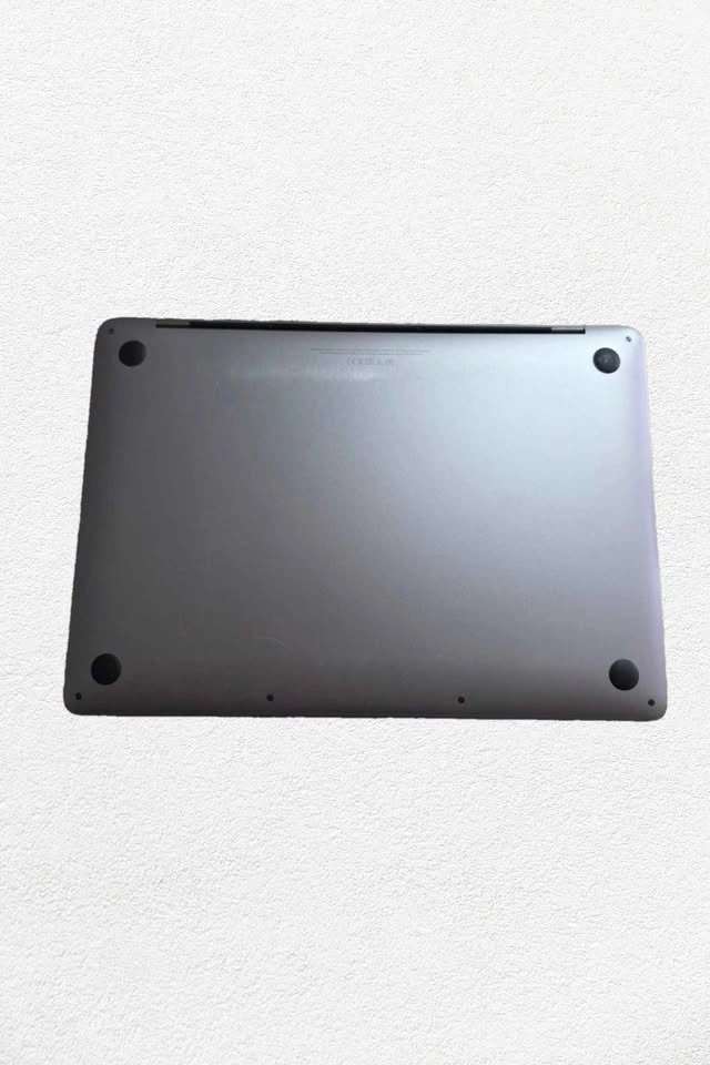 MacBook Pro 13” (2017) – i7, 16GB RAM, 256GB - photo 4