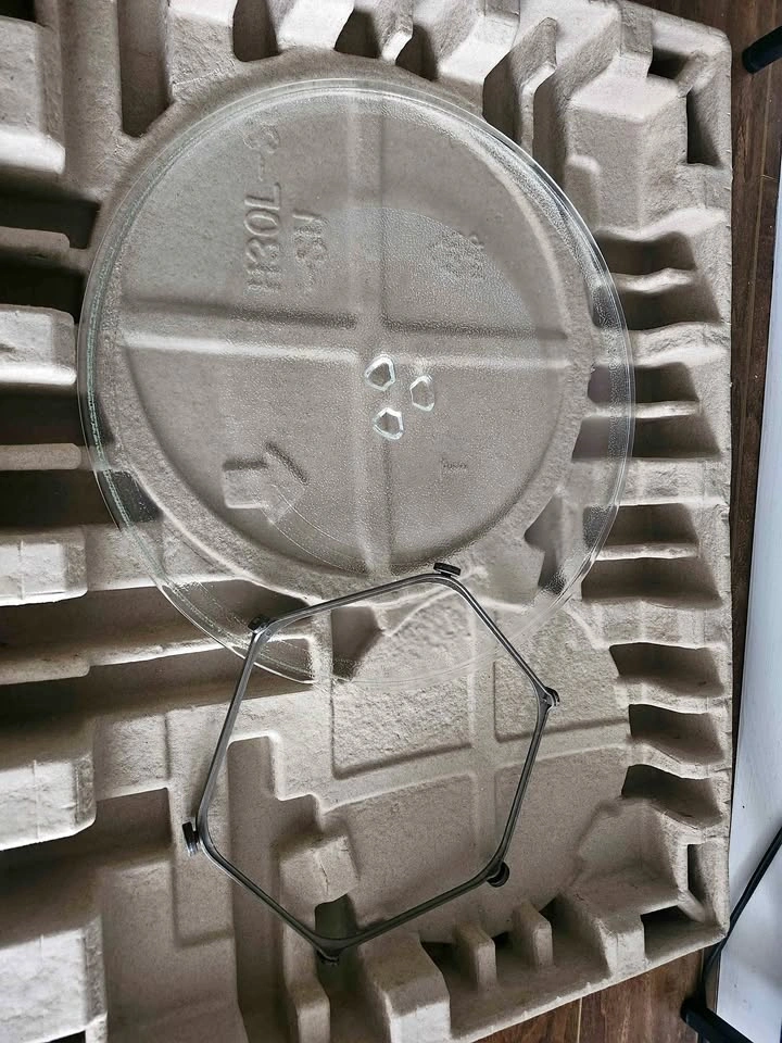 🍽️ Glass Microwave Turntable Plate (14”) – $15