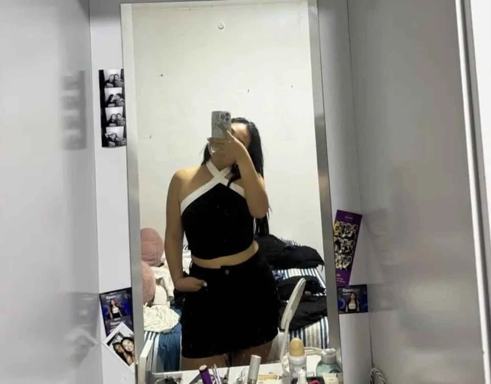 Brand new women's top for sale! - photo 3