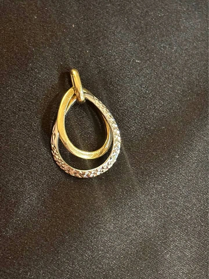 10k Gold Oval Pendant – Diamond Cut White & Yellow Gold