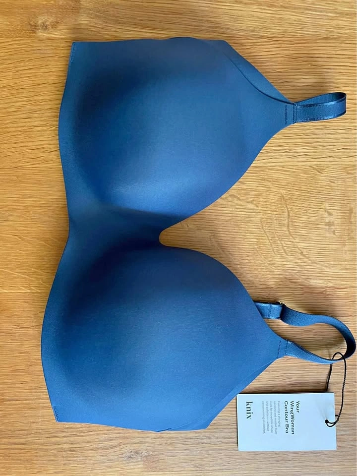 Knix "Wing Woman" Bra Size 7