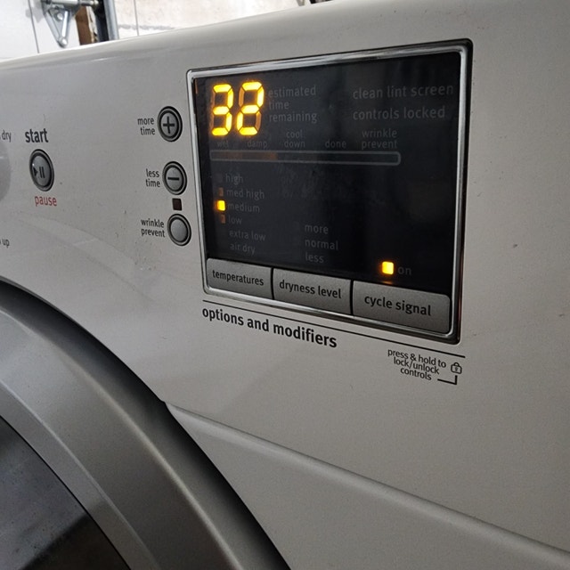 Maytag Electric Dryer - Serviced White 2000 Series - photo 2