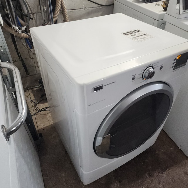 Maytag Electric Dryer - Serviced White 2000 Series - photo 4