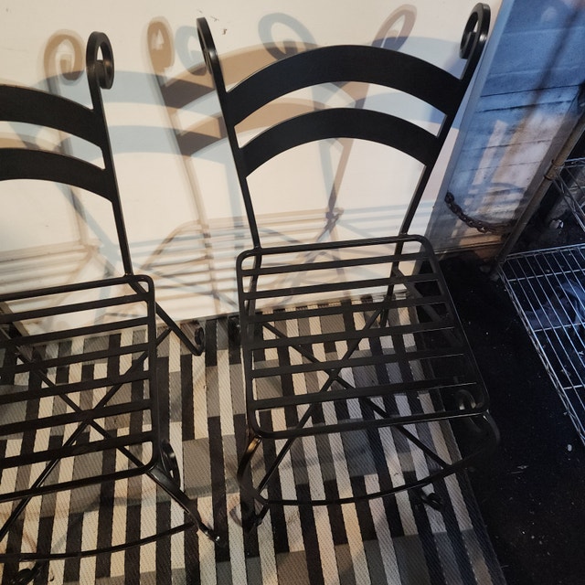 Black Heavy Metal Chairs - photo 5