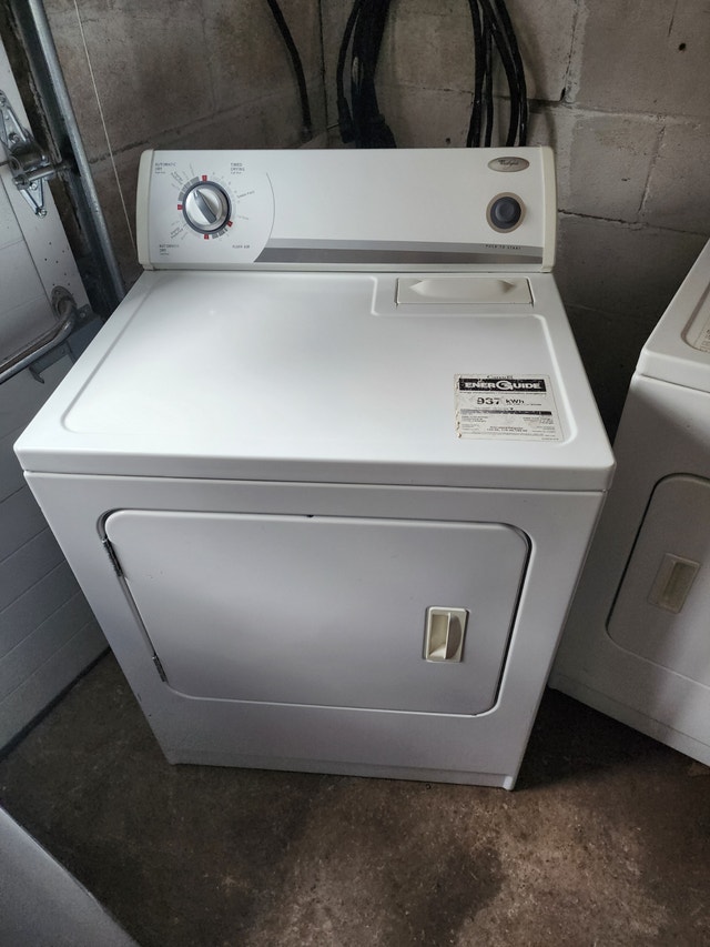 White Whirlpool Electric Clothes Dryer