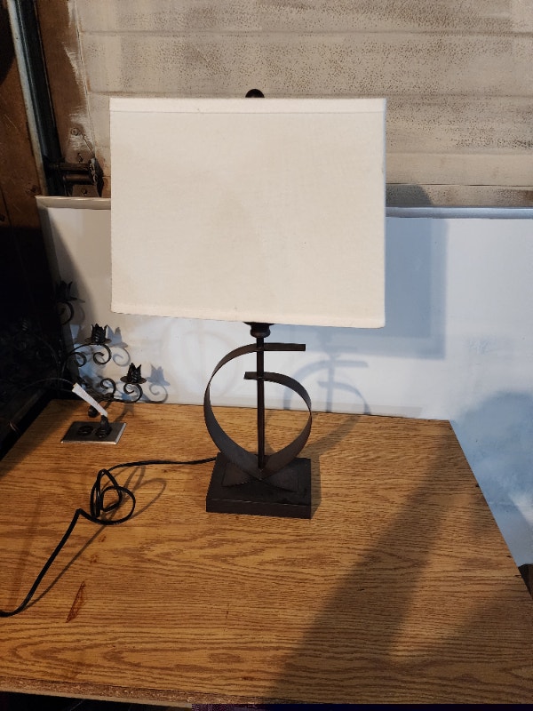 Table lamp with shade metal - photo 2