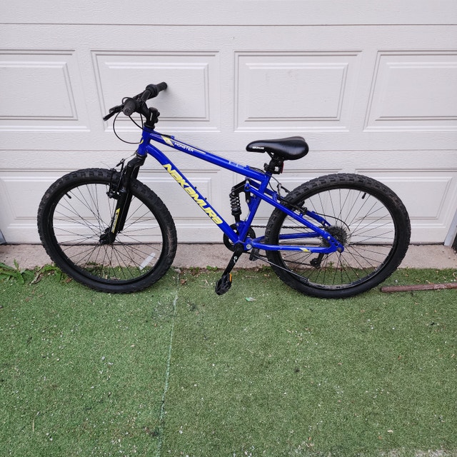 24'' Wheel Bicycle Dual Suspension Nakamura Monster Blue