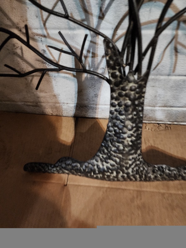 Metal Tree Hanger Holder 30 x 18 - photo 2
