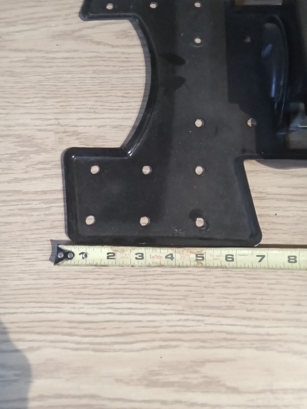 TV Mount Universal 60LBS RF-TVMFM02 Wall Mountable - photo 2