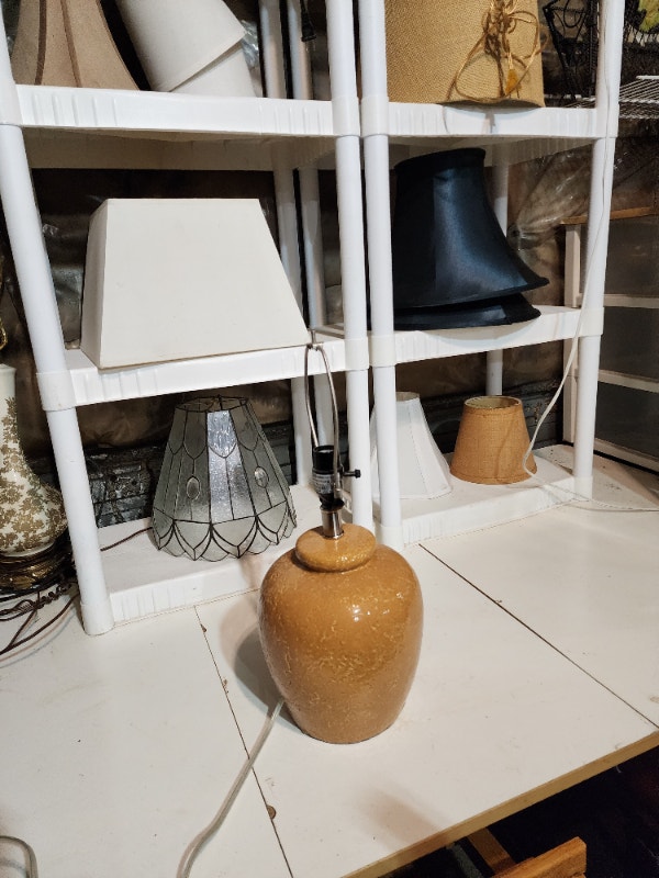 Handmade Lamp 20'' tall x 7'' wide - photo 3