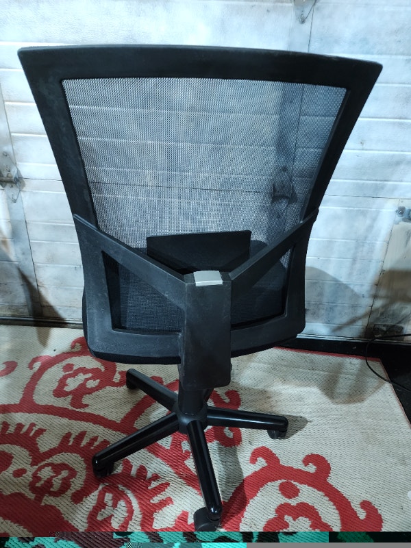 Black Office Chair - No Arm Rests - photo 4