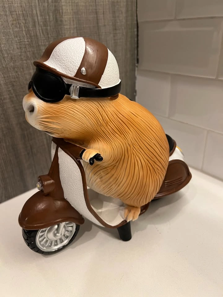 NEW! Perfect Gift! Cute Guinea Pig Biker Figurine - photo 2