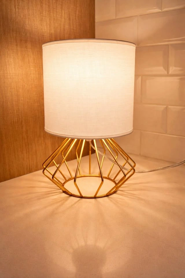 Modern Gold Table Lamp – Cozy Bedside Lamp