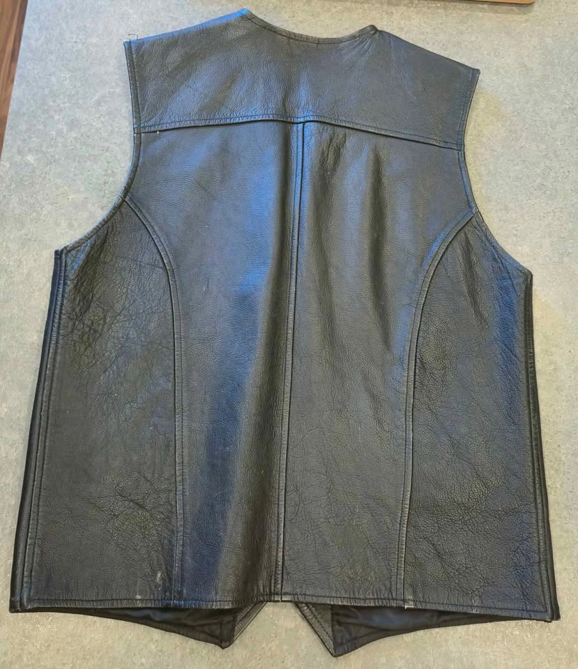 Classic Leather Motorcycle Vest (Large) - photo 2