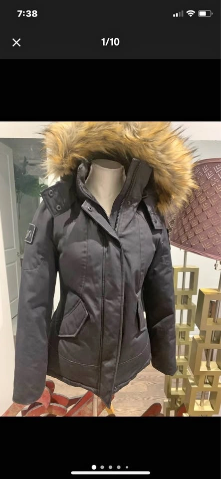 Tobbogan Brand Fitted Parka with Hood