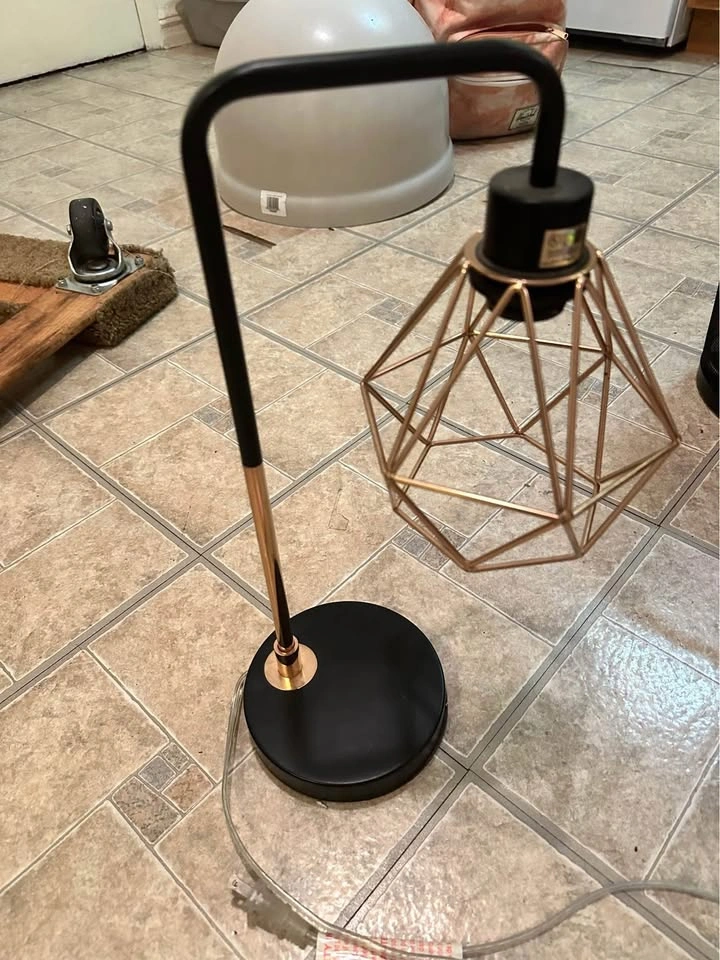 Geometric Table Lamp - photo 5