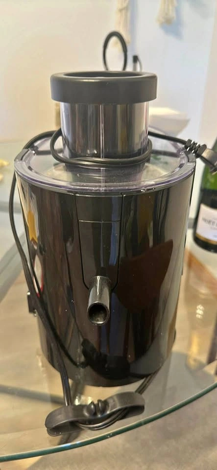 Comfee electric fruit juicer