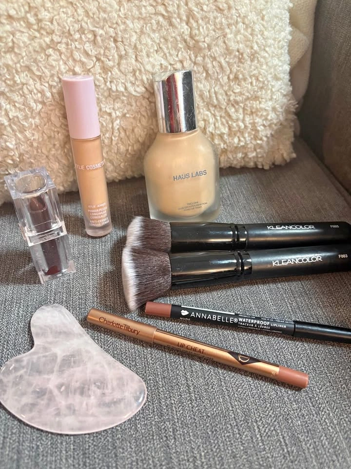 Makeup Bundle - Foundation, Lipsticks & Pencils