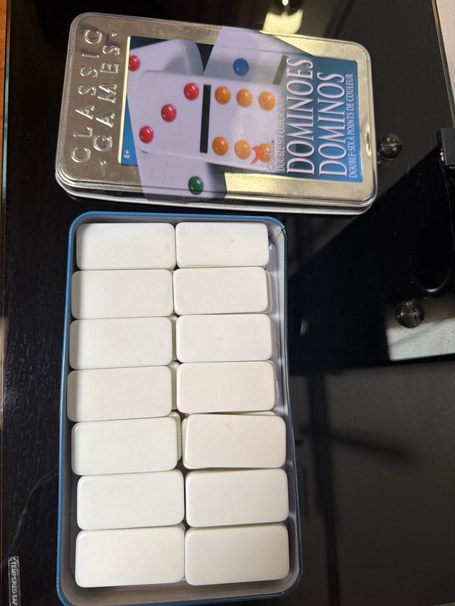 Cardinal Dominoes - photo 2