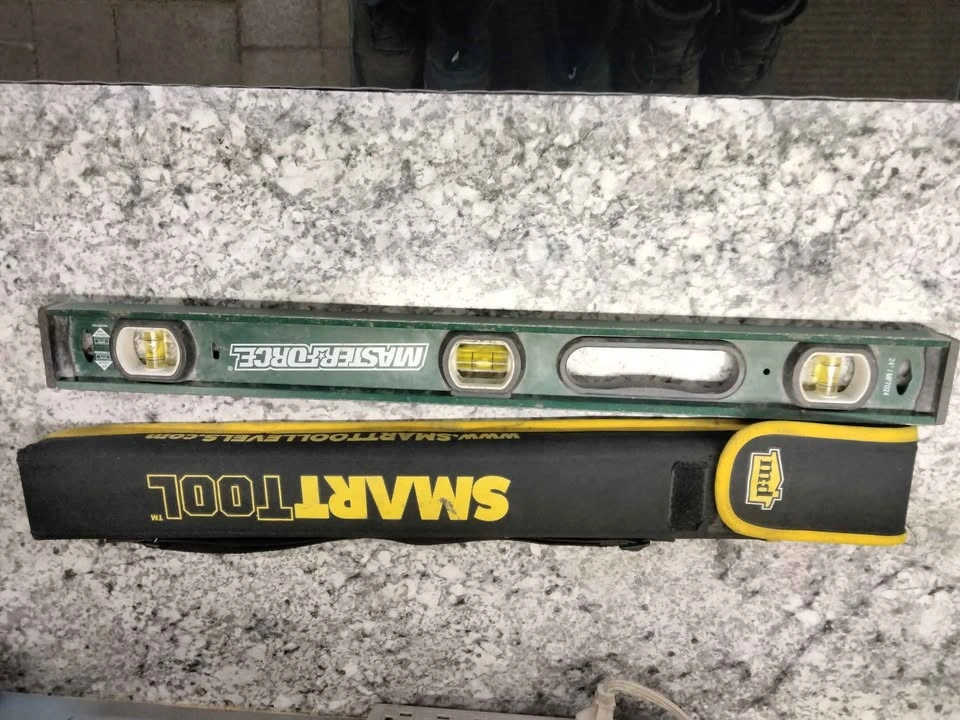 24" Level w/ Soft Case - photo 2