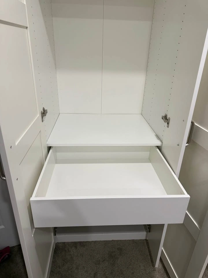 Modern 4-Door Wardrobe / Closet System – Excellent Condition - photo 4