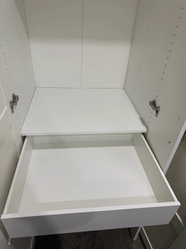 Modern 4-Door Wardrobe / Closet System – Excellent Condition - photo 5