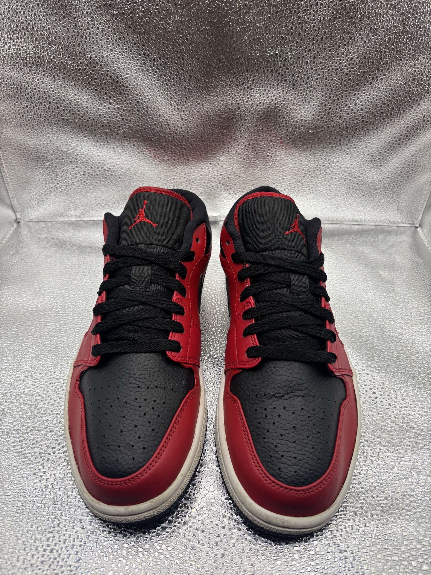 Air Jordan 1 low reverse red pebbled swoosh - photo 2