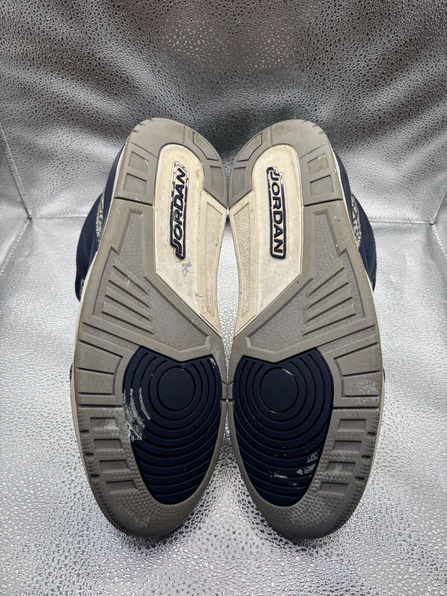 Air Jordan 3 Georgetown - photo 3