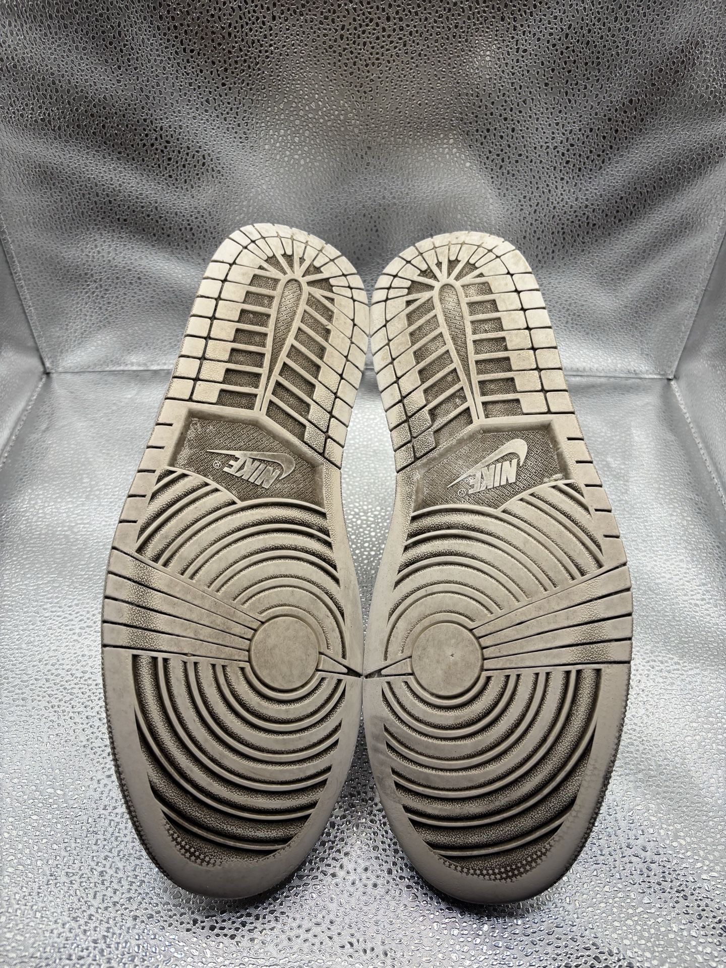 Air Jordan 1 Mid Triple White - photo 3