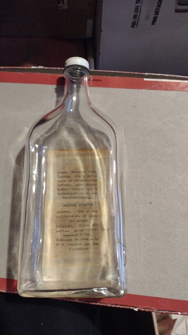 Vintage Heavy Mineral Oil Bottle - Drug Trading Co. - photo 2