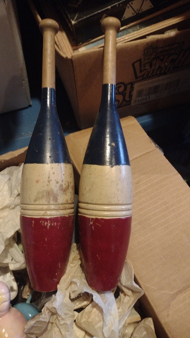 Vintage juggling clubs - photo 2