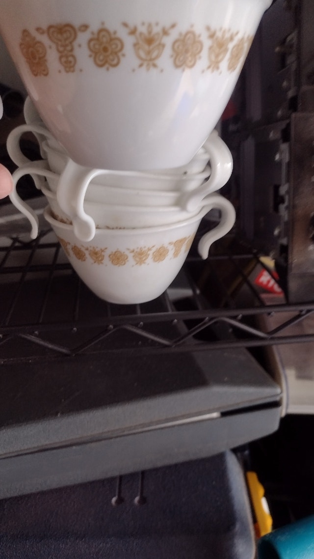 8 Correlle Cups - photo 2
