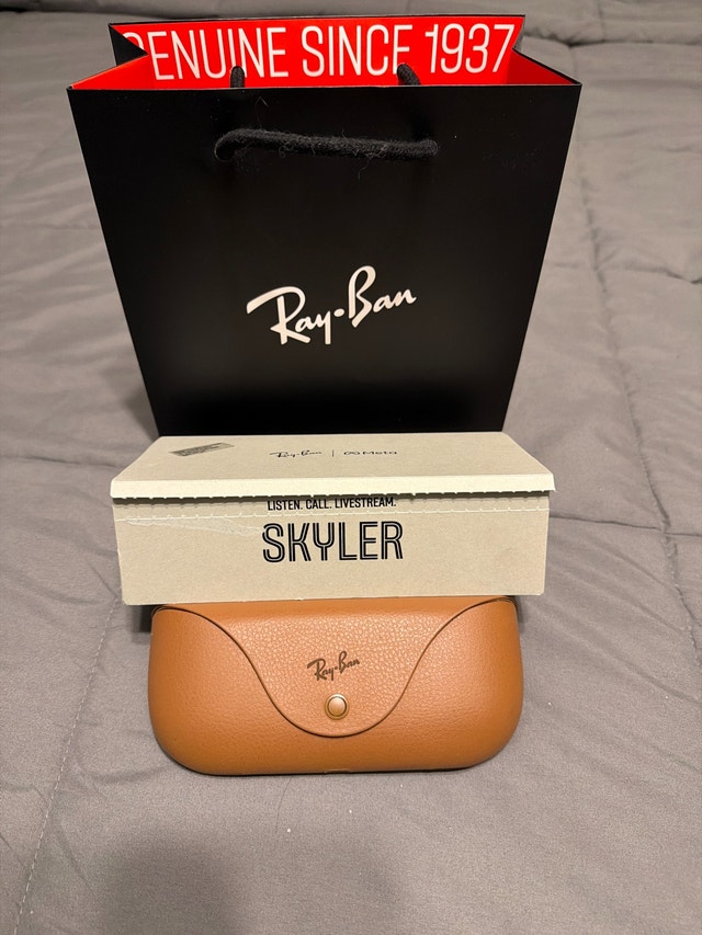 Ray-Ban Meta Skyler Smart Glasses